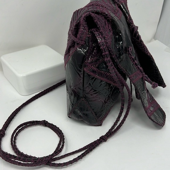 Carlos Falchi for Target Butterfly Purple Grape Python Embossed Crossbody Bag - Picture 5 of 10